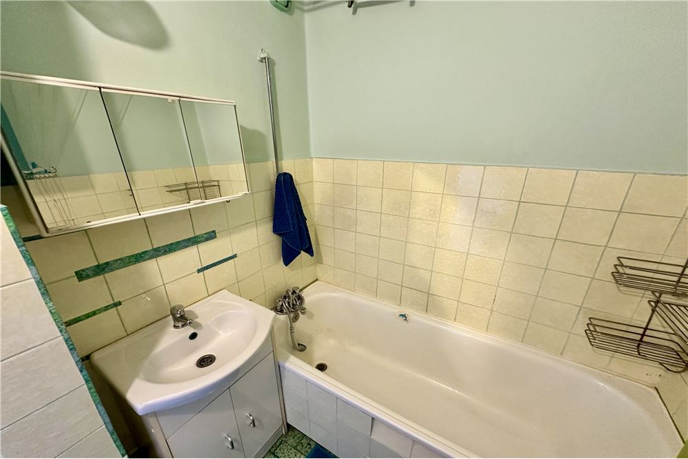 Mieszkanie - Sprzedaż - Bielsko-Biała, Polska - 20 - 800061098-161