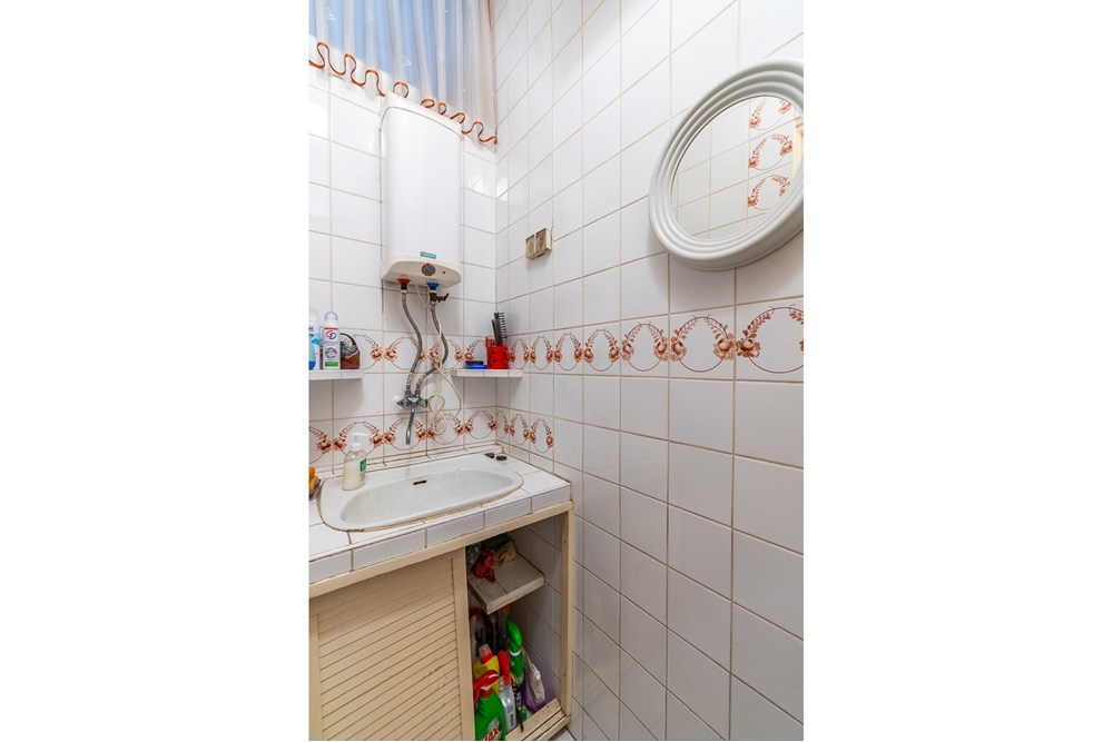 Lokal handlowy/usługowy - Sprzedaż - Łódź, Polska - Lokal-na-sprzedaz-Lodz-2.jpg - 470191045-179