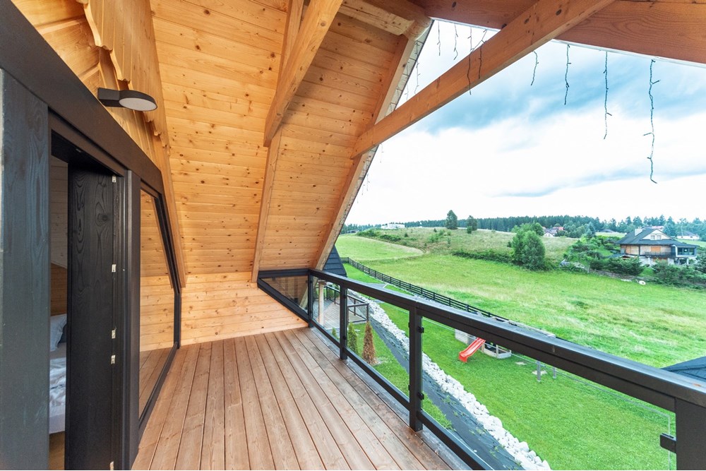 Biznes - Sprzedaż - Istebna, Polska - MIODM_017M.jpg - 800061093-116