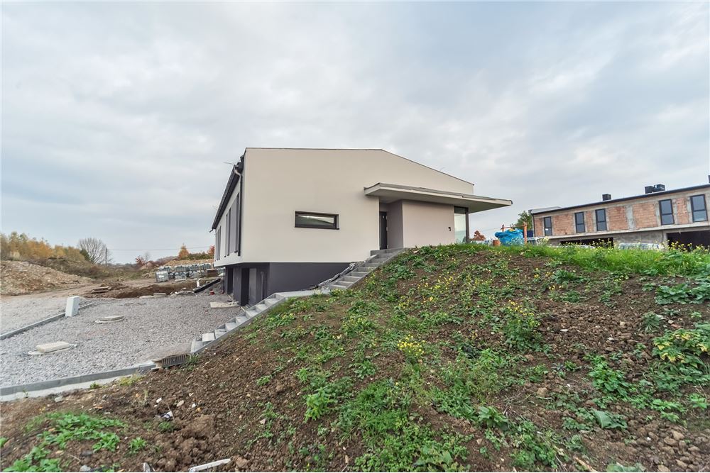 Dom jednorodzinny - Sprzedaż - Bielsko-Biała, Polska - 9 - 800061076-456