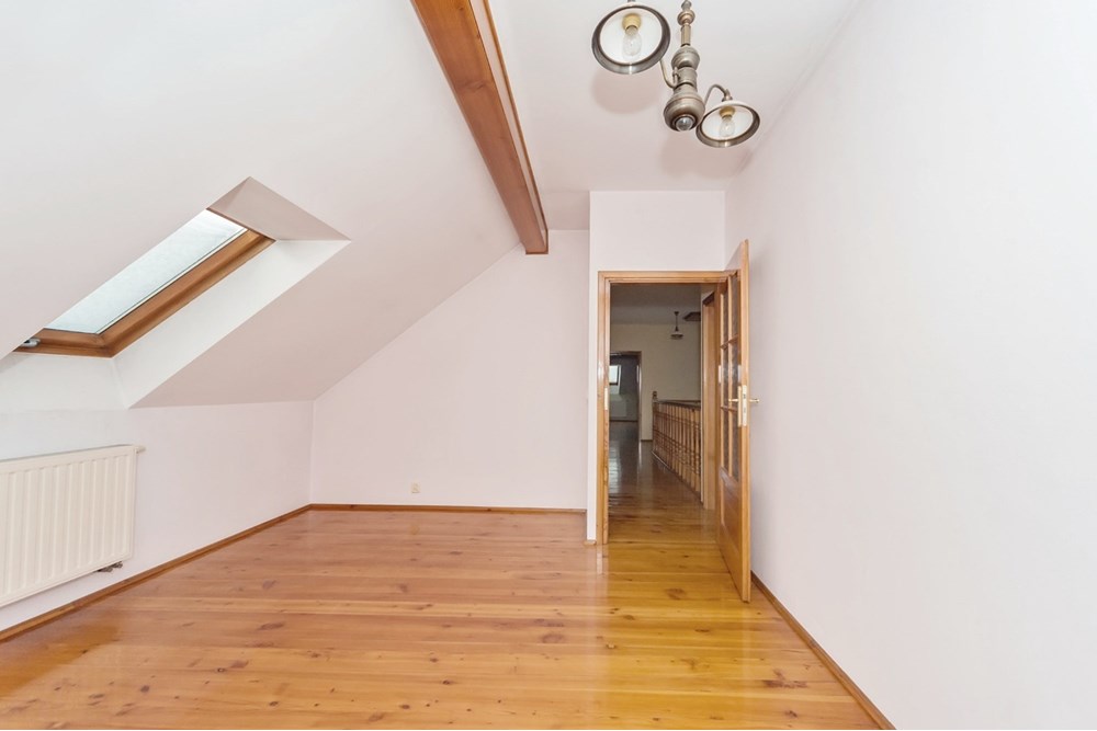 Dom wolnostojący - Sprzedaż - Rajcza, Polska - 31l.jpg - 800061016-1302