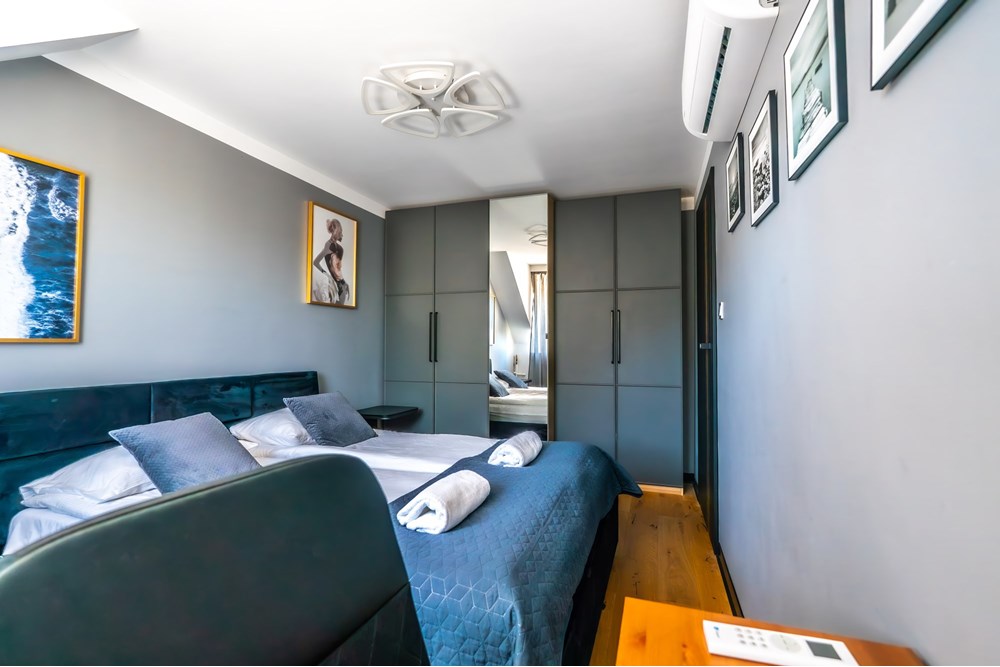 Mieszkanie dwupoziomowe - Sprzedaż - Kraków, Polska - remax-12.jpg - 800241031-40