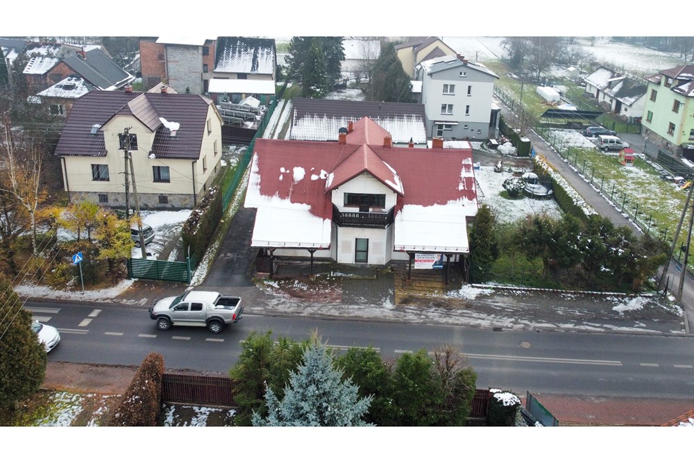 Lokal handlowy/usługowy - Wynajem - Rybarzowice, Polska - dji_fly_20251203_123916_32_1764764804442_photo_optimized.jpg - 800061039-523