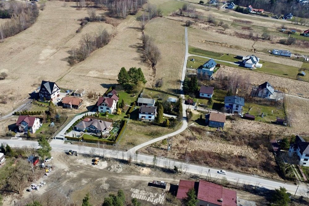 Działka budowlana - Sprzedaż - Łękawica, Polska - dji_fly_20250322_112202_376_1742638945569_photo_optimized.jpg - 800061130-13