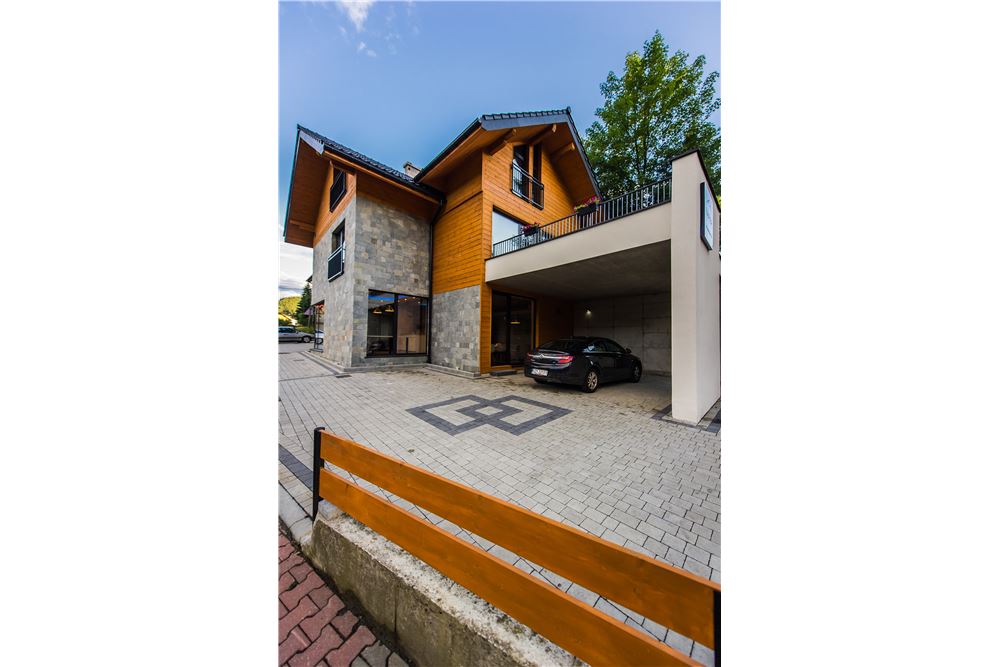 Dom wolnostojący - Sprzedaż - Korbielów, Polska - 11 - 800061076-401