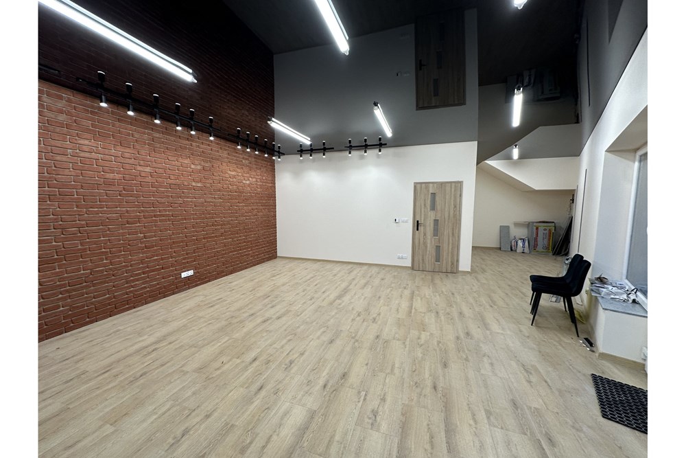 Lokal handlowy/usługowy - Wynajem - Jaworze, Polska - 34 - 800061103-144