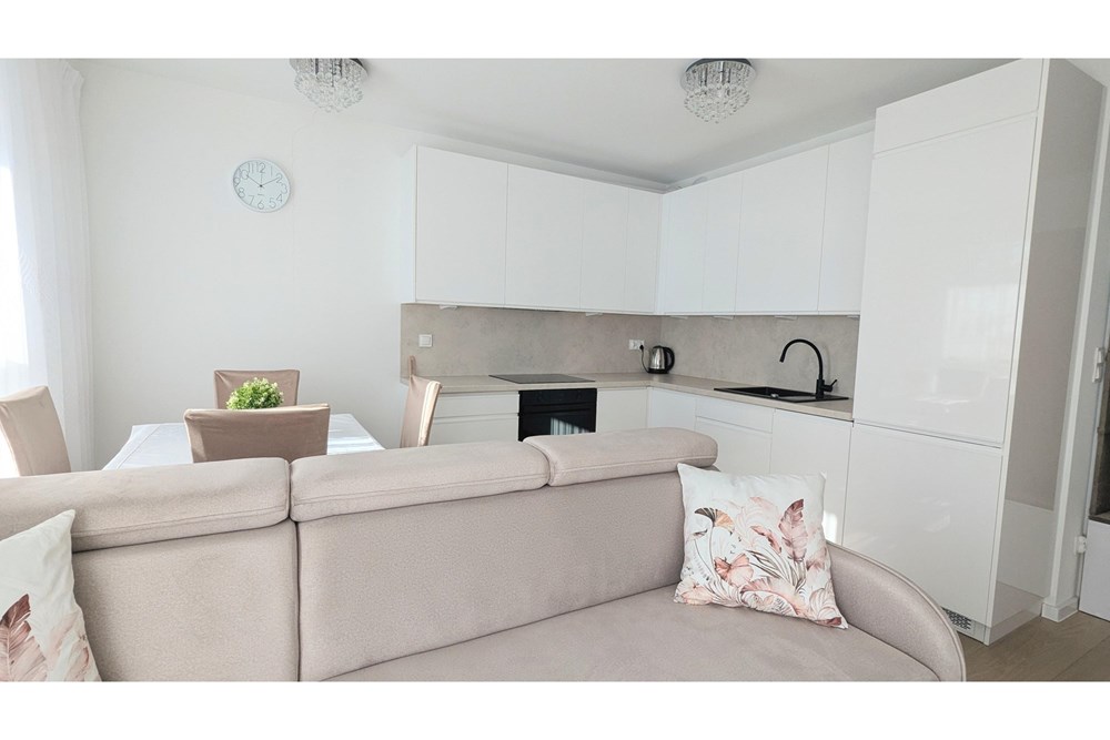 Mieszkanie - Wynajem - Kołobrzeg, Polska - PXL_20250425_153143331~2.jpg - 790221005-50