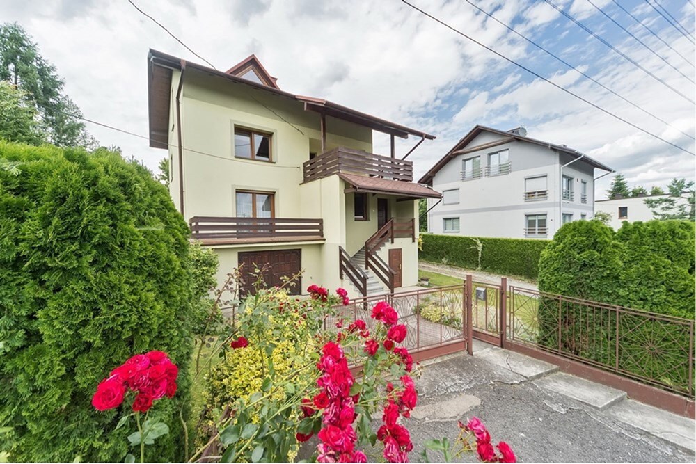 Dom wolnostojący - Sprzedaż - Bielsko-Biała, Polska - 1.jpg - 800061100-87