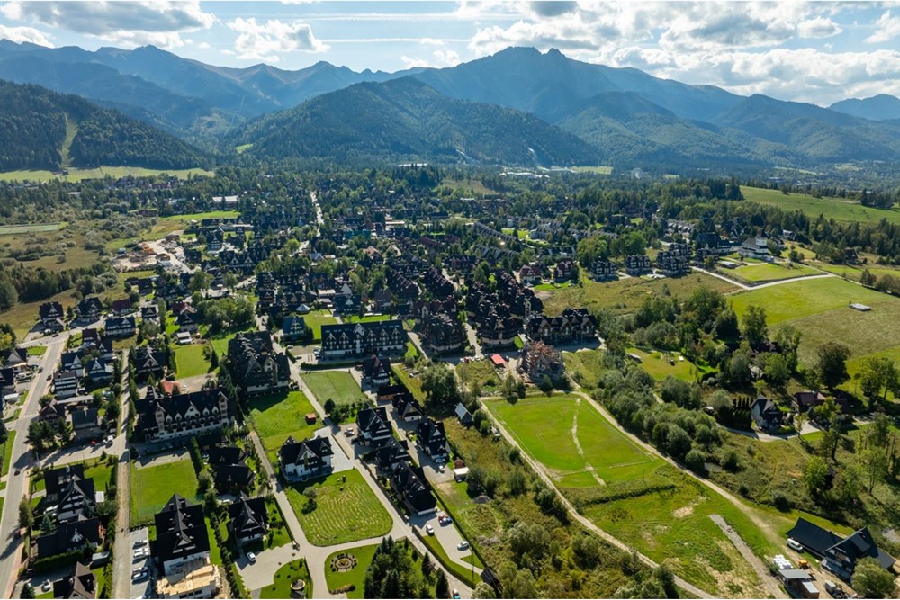 Apartament wakacyjny - Sprzedaż - Zakopane, Polska - 20250922-DJI_0054-HDR.jpg - 470151051-81
