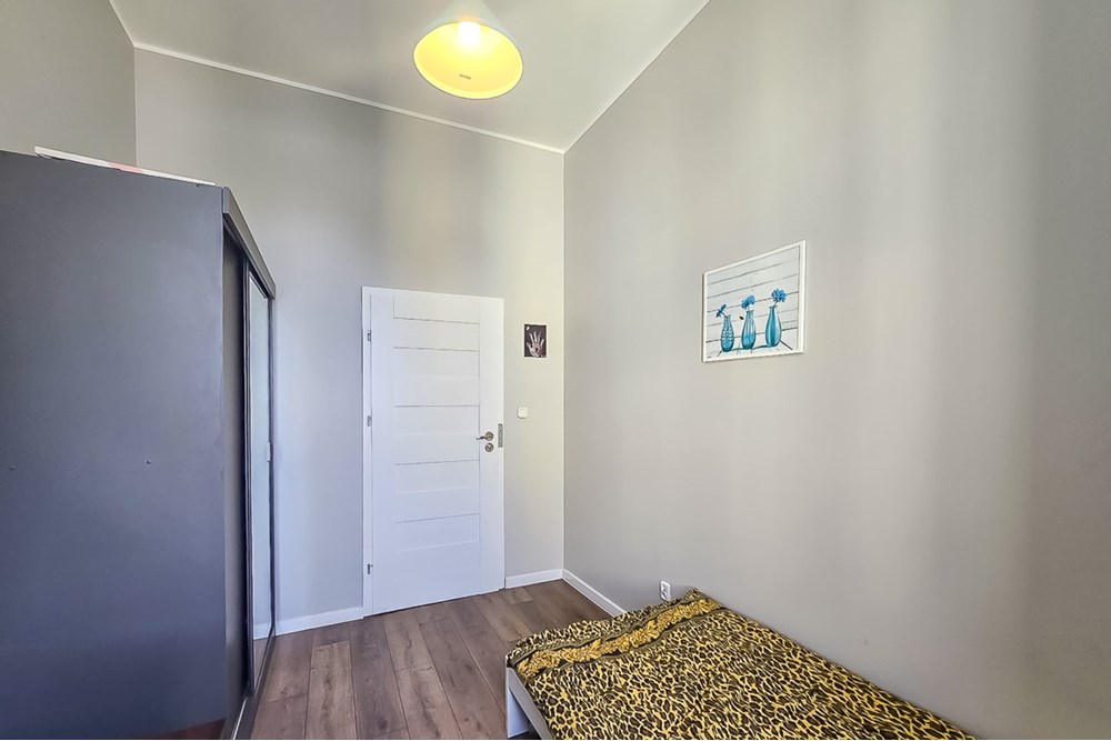 Mieszkanie - Sprzedaż - Łódź, Polska - Mieszkanie-na-sprzedaz-Lodz-Srodmiesice-9.jpg - 470191039-139