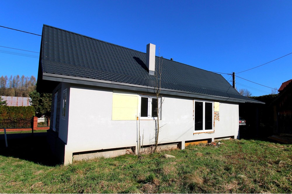 Dom wolnostojący - Sprzedaż - Ujsoły, Polska - Zdjecie2_po_obrobce_3x2.jpg - 800061130-15