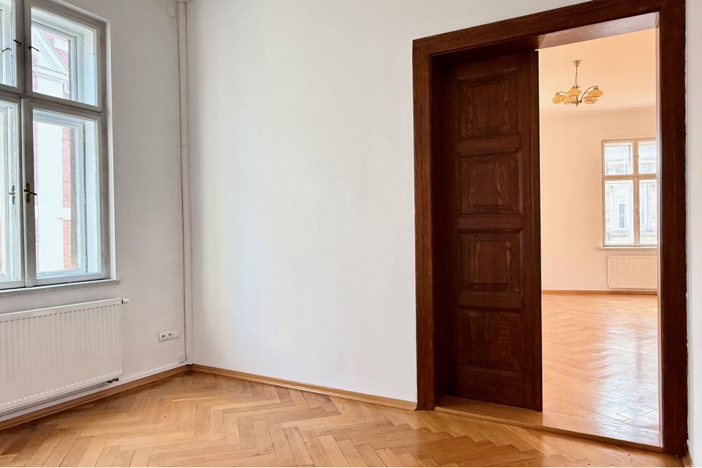 Lokal handlowy/usługowy - Wynajem - Bielsko-Biała, Polska - 6.jpeg - 470131094-21