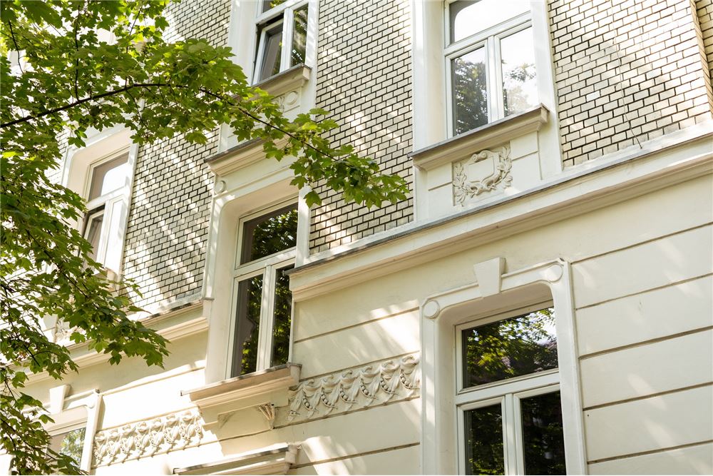 Residential Condo/Apartment Krakow, Poland PL 80027100127 , RE