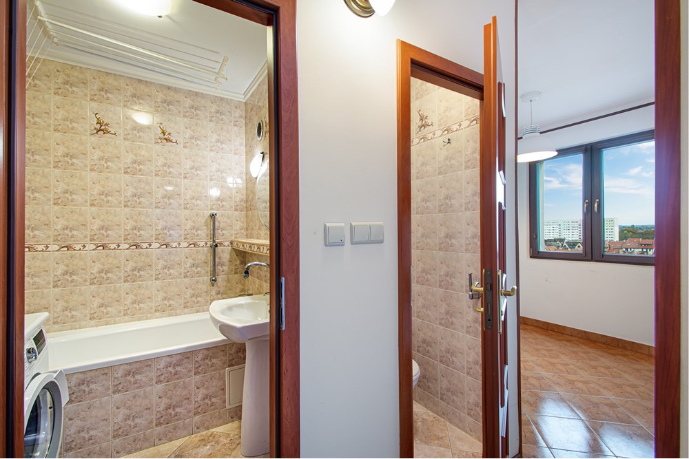 Mieszkanie - Sprzedaż - Kołobrzeg, Polska - DSC_0055.jpg - 790221024-6