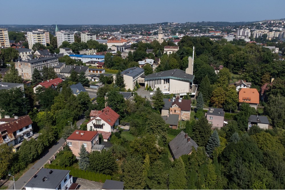 Dom wolnostojący - Sprzedaż - Bielsko-Biała, Polska - DJI_0245.jpg - 800061103-199