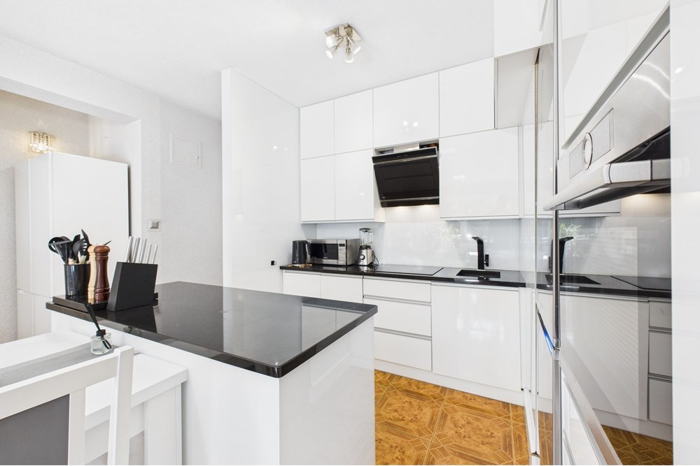 Mieszkanie na parterze - Sprzedaż - Koszalin, Polska - 2.jpg - 470281009-64