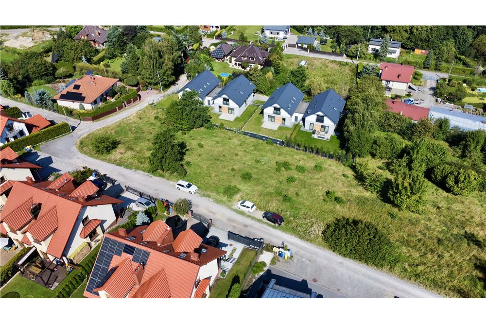 Działka budowlana - Sprzedaż - Bielsko-Biała, Polska - 38 - 800061028-470