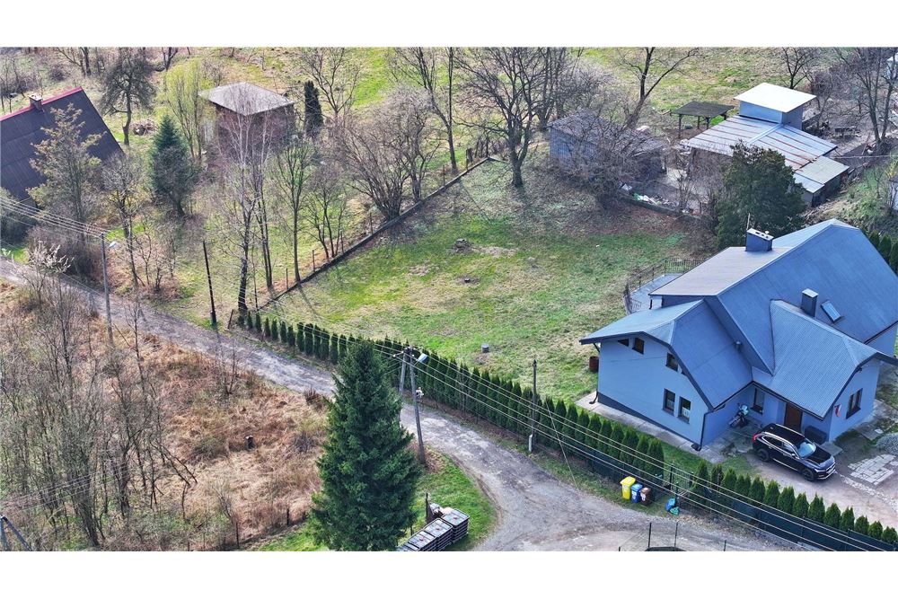 Dom wolnostojący - Sprzedaż - Bielsko-Biała, Polska - 63 - 800061016-1157