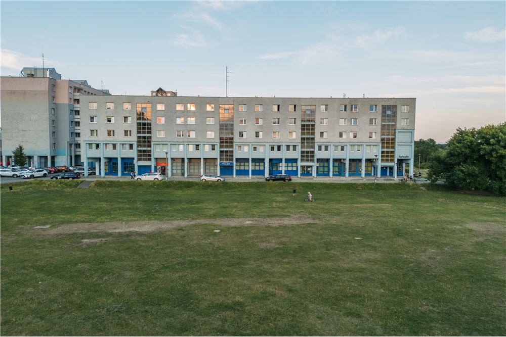 Lokal handlowy/usługowy - Sprzedaż - Kraków, Polska - 38 - 800241005-209