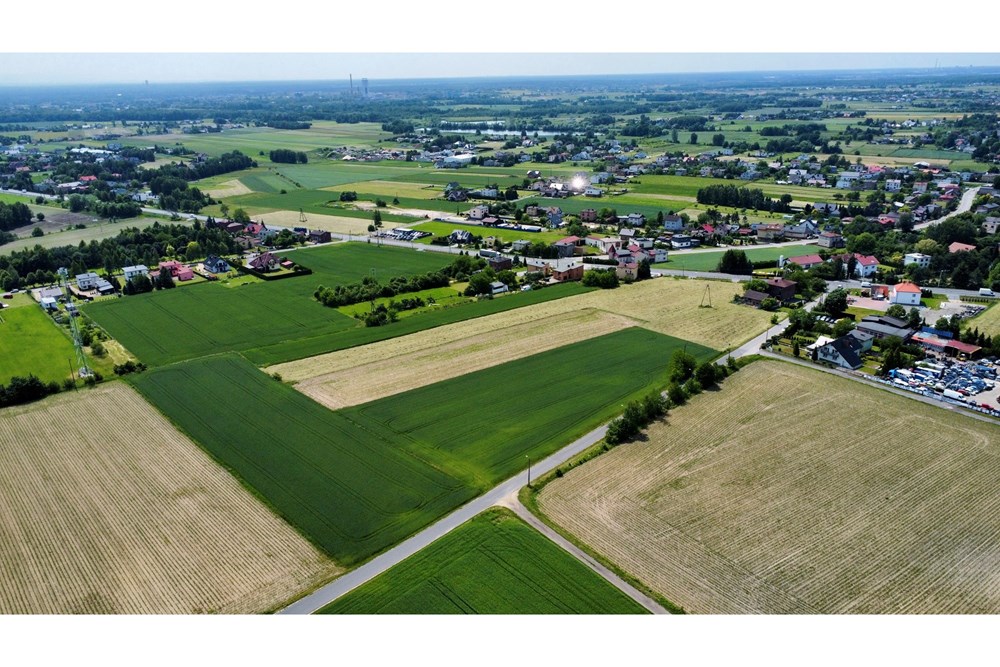 Nieruchomość gruntowa - Sprzedaż - Chełm Śląski, Polska - dji_fly_20250612_133548_665_1750154356525_photo_optimized.jpg - 800061127-24
