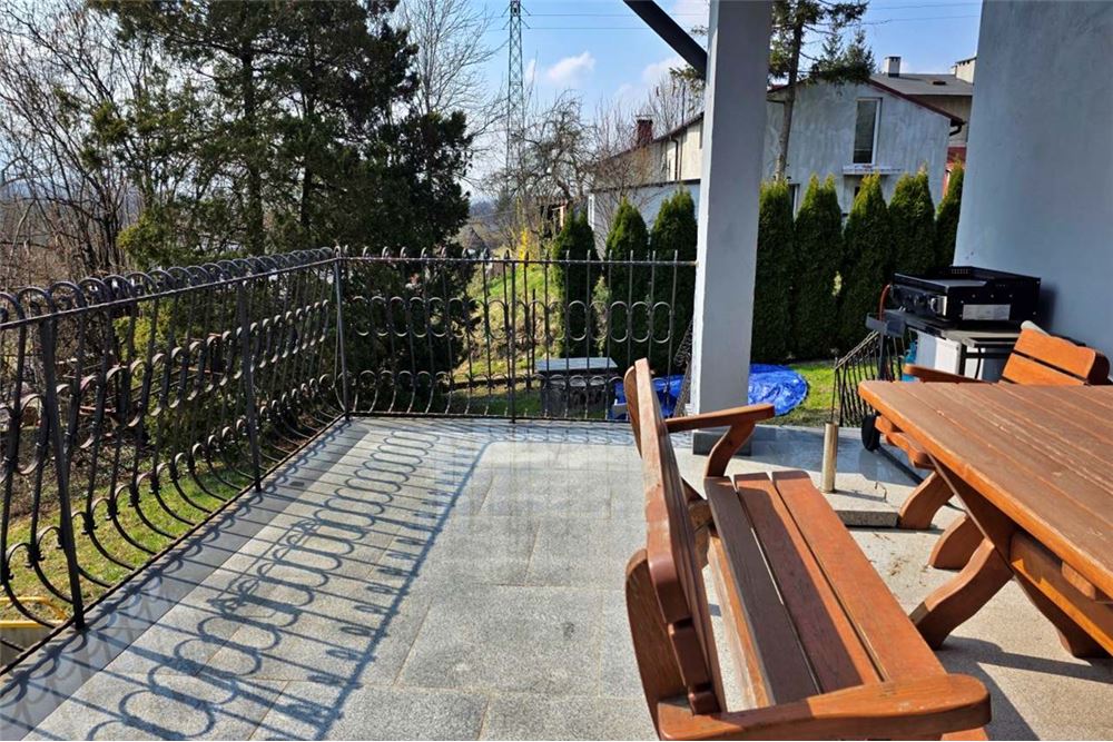 Dom wolnostojący - Sprzedaż - Bielsko-Biała, Polska - 103 - 800061016-1153