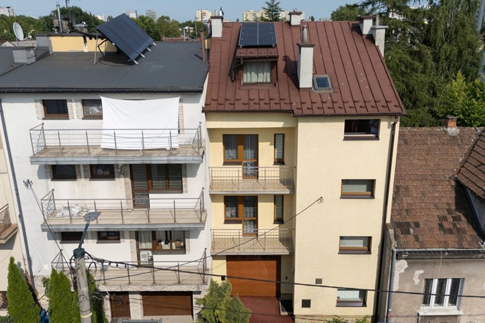 Dom w zabudowie szeregowej - Sprzedaż - Kraków, Polska - 001 elewacja 1.jpg - 800271023-15