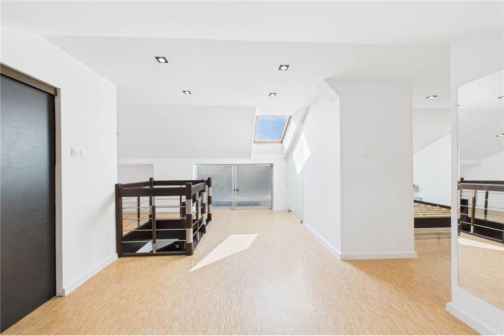 Mieszkanie dwupoziomowe - Sprzedaż - Koszalin, Polska - 24 - 470281008-28