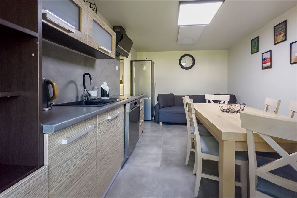 Nieruchomość inwestycyjna - Sprzedaż - Ustroń, Polska - 24 - 800061103-182