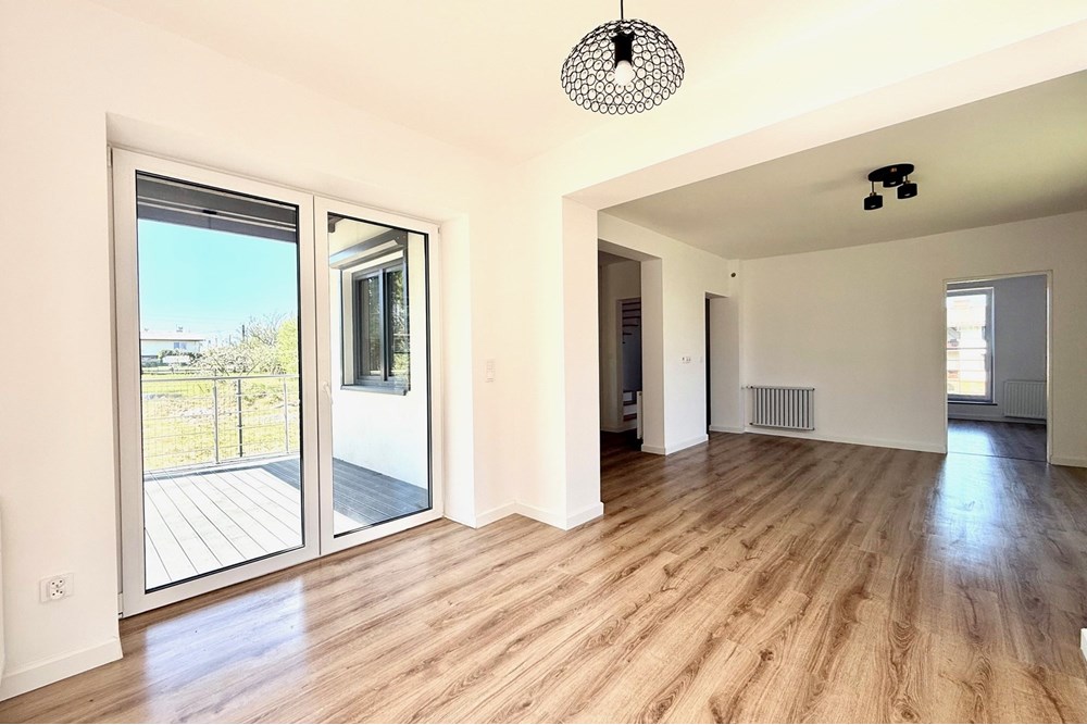 Dom wolnostojący - Sprzedaż - Jaworze, Polska - 4.jpg - 470131040-415