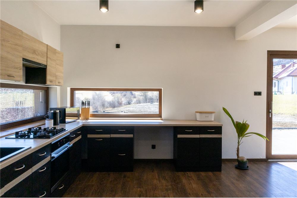 Dom wolnostojący - Sprzedaż - Radziechowy, Polska - 11 - 800061039-513