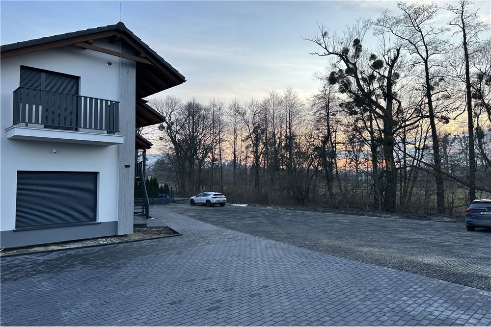 Lokal handlowy/usługowy - Wynajem - Jaworze, Polska - 55 - 800061103-144