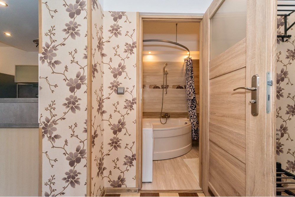 Mieszkanie - Wynajem - Bielsko-Biała, Polska - 6.jpg - 800061057-197