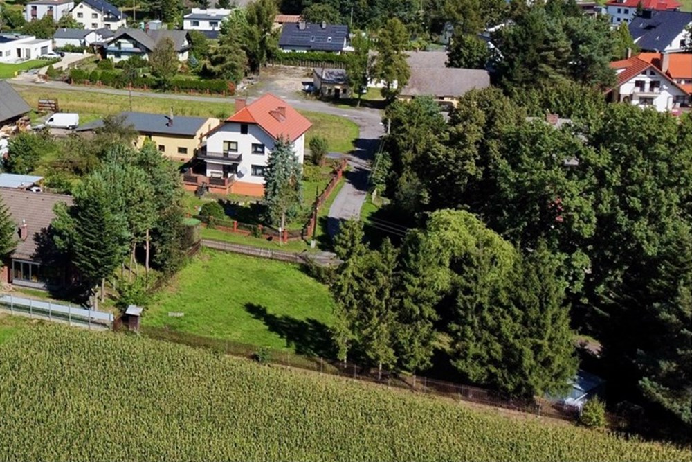 Działka budowlana - Sprzedaż - Piasek, Polska - dji_fly_20250915_112124_106_1757928092275_photo_optimized.jpg - 800061028-547