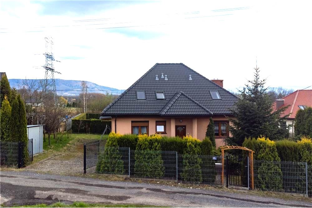 Dom wolnostojący - Sprzedaż - Bielsko-Biała, Polska - 34 - 800061090-231