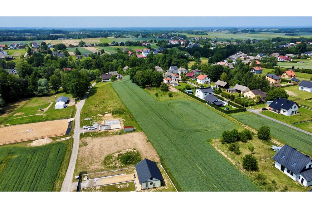 Działka budowlana - Sprzedaż - Witkowice, Polska - dji_fly_20250612_122244_598_1750154523138_photo_optimized.jpg - 800061127-16