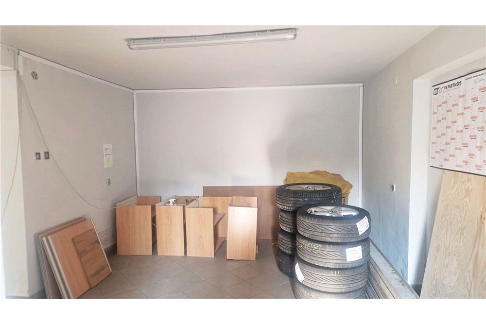 Lokal handlowy/usługowy - Wynajem - Cieszyn, Polska - 23 - 800061016-1144