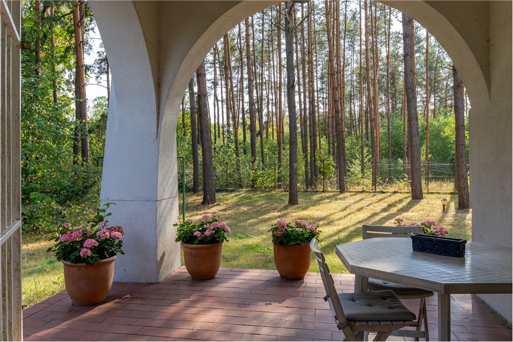 Dom wolnostojący - Sprzedaż - Józefów, Polska - 120 - 810251028-66