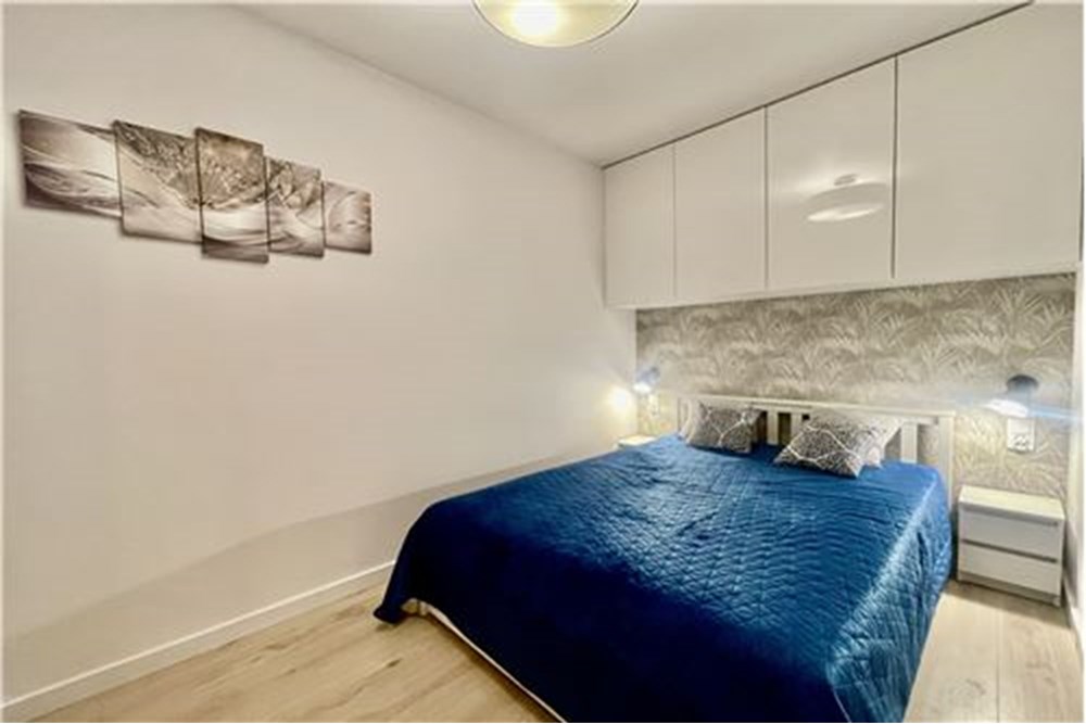 Mieszkanie - Wynajem - Warszawa, Polska - L_1275545eb690487eb11882dd8ea4d79e.jpg - 810131038-275