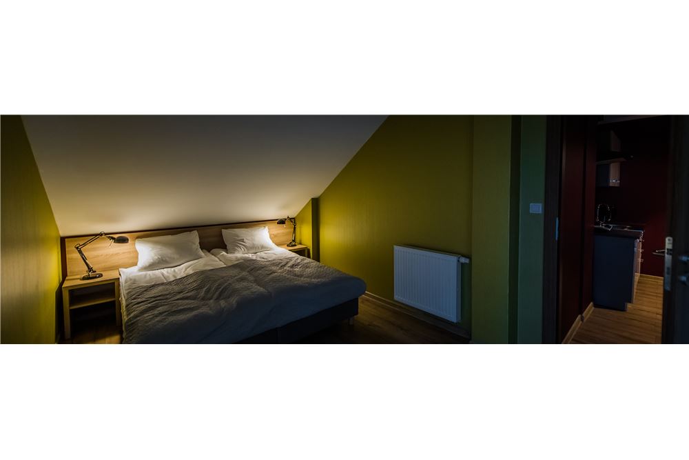 Nieruchomość inwestycyjna - Sprzedaż - Korbielów, Polska - 104 - 800061076-395