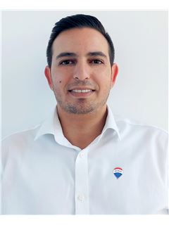 Christos Panagi - Assistant Sales Agent - RE/MAX DEALMAKERS 
