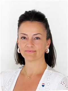 Victoria Ivanova Sykes - Assistant Sales Agent - RE/MAX EXPERTS