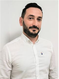 Georgios Bountagkidis  - Assistant Sales Agent - RE/MAX CAPITAL