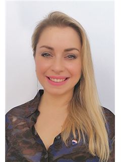 Alkisti Nicolaou - Assistant Sales Agent - RE/MAX DEALMAKERS 