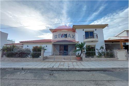 For Rent-House-Agia Fylaxi  - Limassol City Center, Limassol-480031095-90