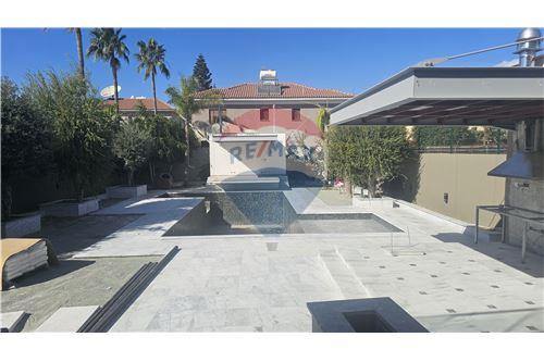 For Sale-Villa-Potamos Germasogia Tourist Area  - Germasoyia, Limassol-480031017-1354