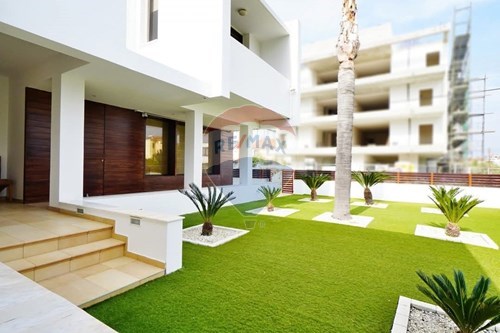 For Sale-House-Kamares  - Larnaca Municipality, Larnaca-480081017-563