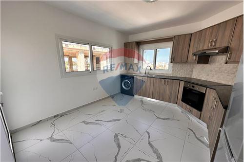 For Sale-Apartment-Sotiros  - 6047 Larnaka Municipality, Larnaca-480091014-82