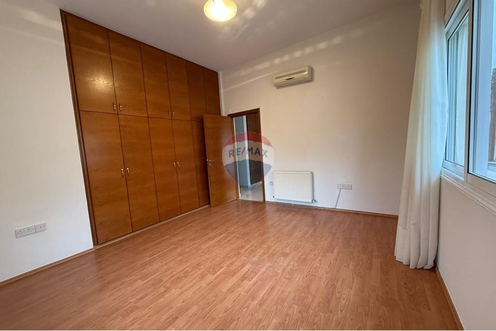 Résidentiel - Maison - Germasoyia, Limassol - CY - WhatsApp Image 2025-12-10 at 2.55.54 PM (1).jpeg - 480031152-182