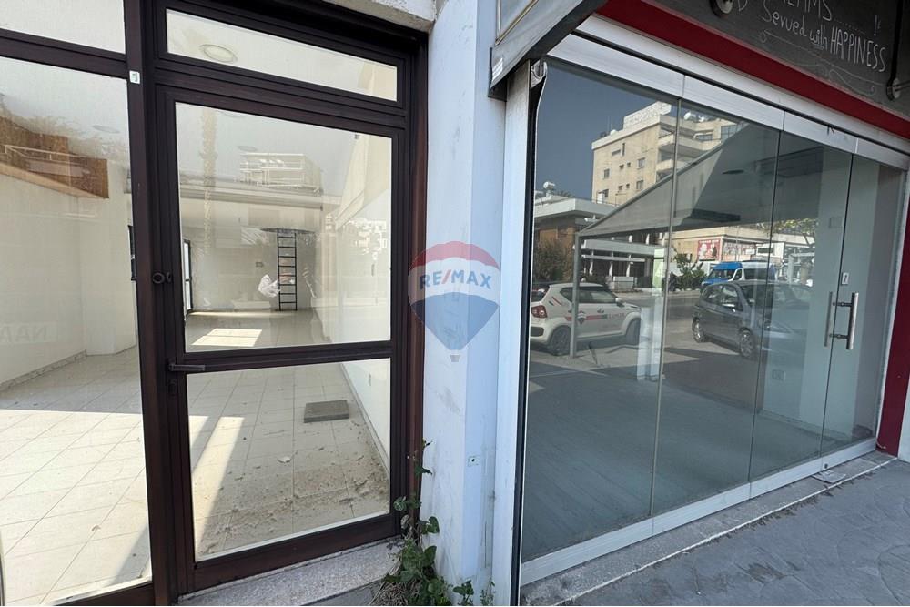 Commercial - Building - Larnaca Municipality, Larnaca - CY - IMG_0693.jpg - 480091017-325