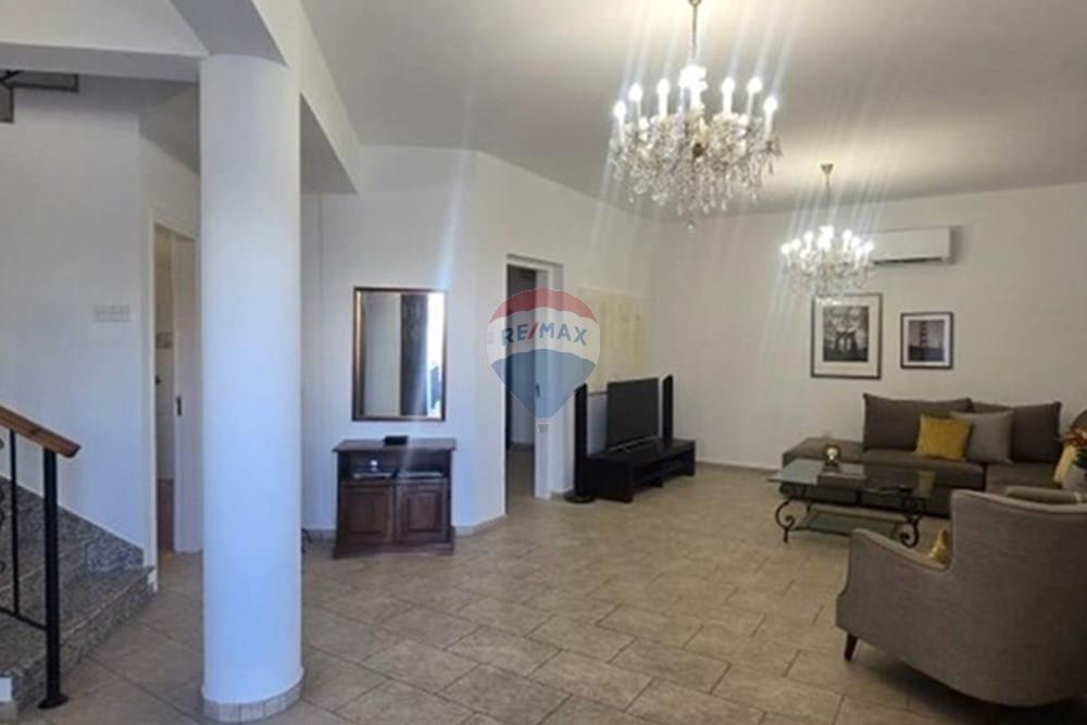 Residencial - Casa - Kato Polemidia, Limassol - CY - living room.jpg - 480031146-295